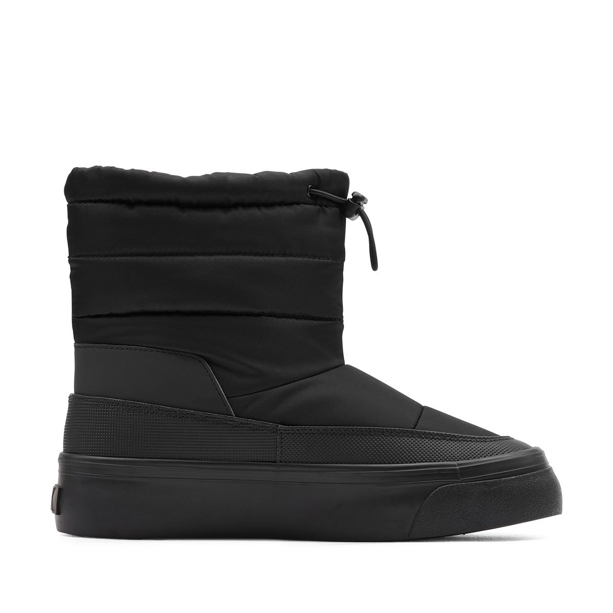 Дамски апрески Calvin Klein Vulc Flatf Snowboot Nylon Mix MG YW0YW019770GJ Calvin Klein Vulc Flatf Snowboot Nylon Mix MG Дамски апрески YW0YW019770GJ