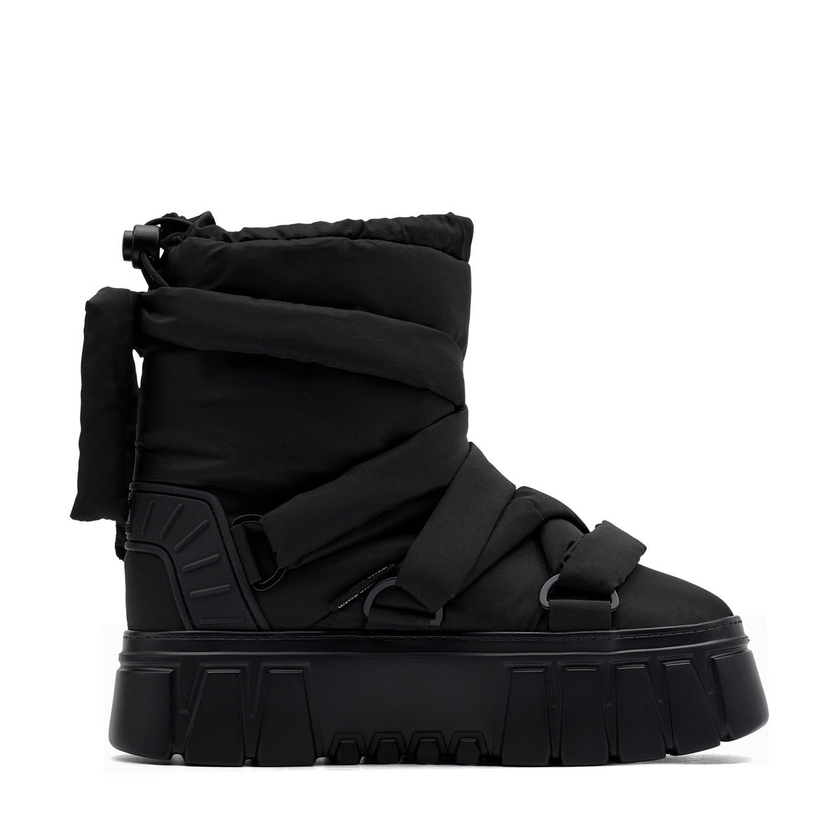 Дамски апрески Tommy Hilfiger TJW Chunky Snow Boot Nylon EN0EN02842BDS Tommy Hilfiger TJW Chunky Snow Boot Nylon Дамски апрески EN0EN02842BDS