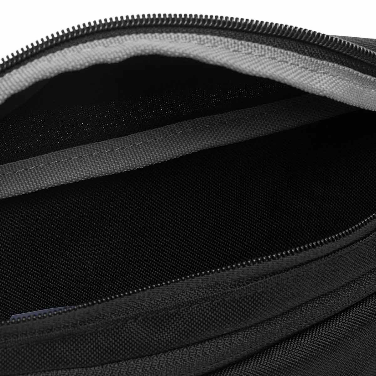 adidas Essentials Waist Bag Чанти за кръста JM7155