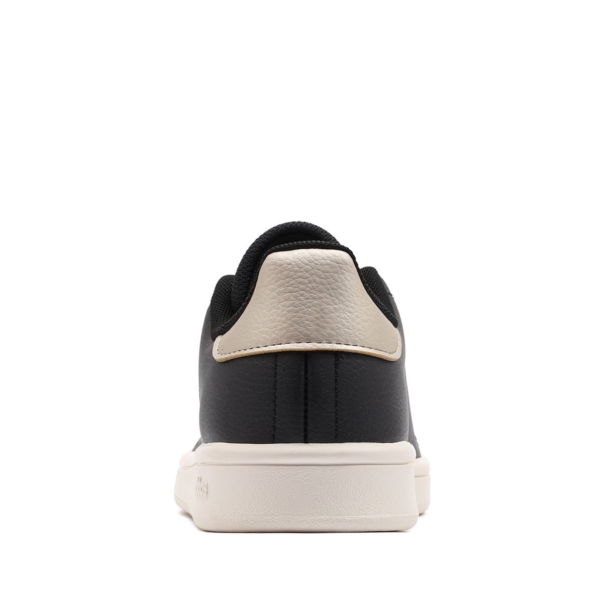 Дамски кецове adidas Urban Court JQ0517 adidas Urban Court Дамски кецове JQ0517