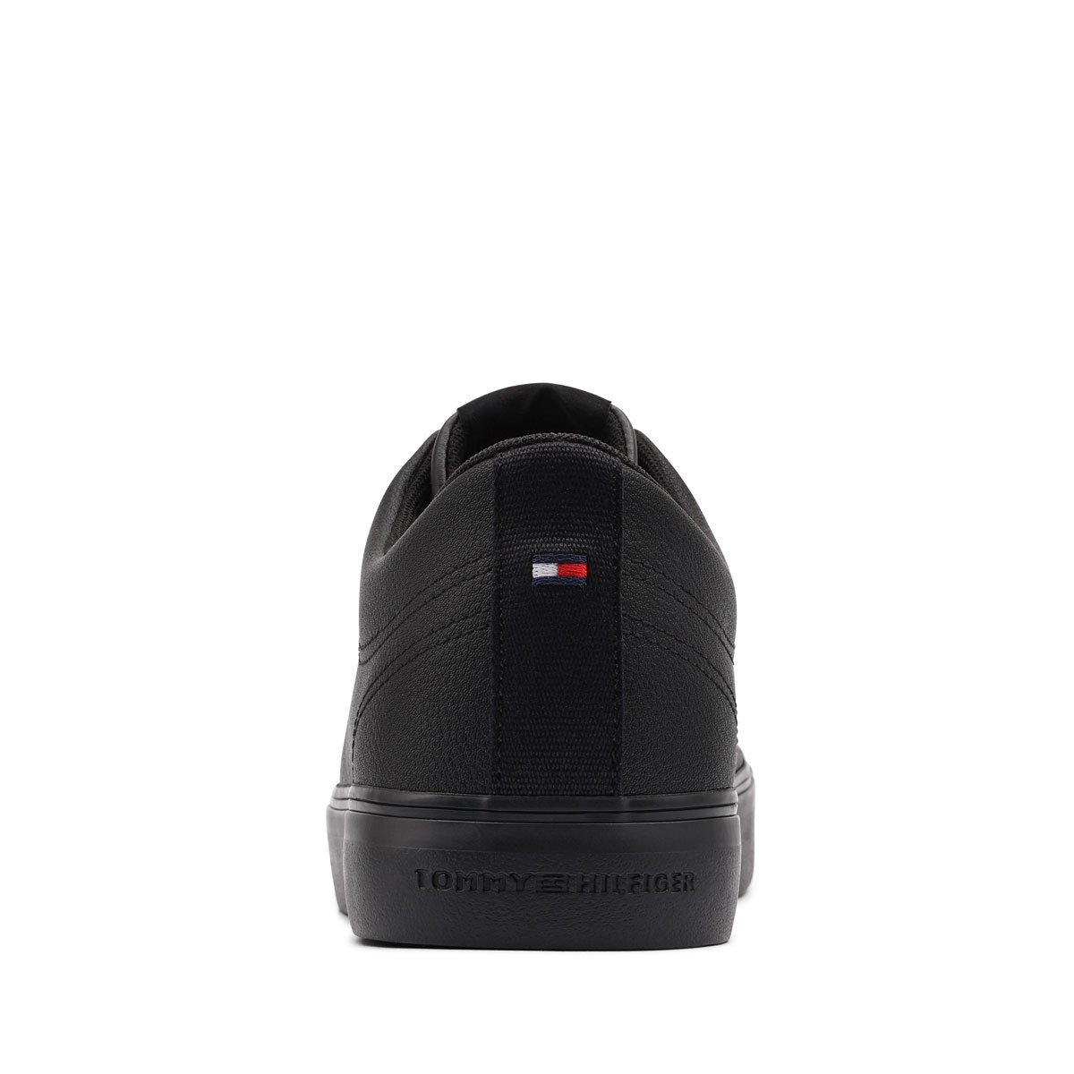 Мъжки кецове Tommy Hilfiger TH Hi Vulc Core Low Leather II ESS FM0FM05511BDS Tommy Hilfiger TH Hi Vulc Core Low Leather II ESS Мъжки кецове FM0FM05511BDS