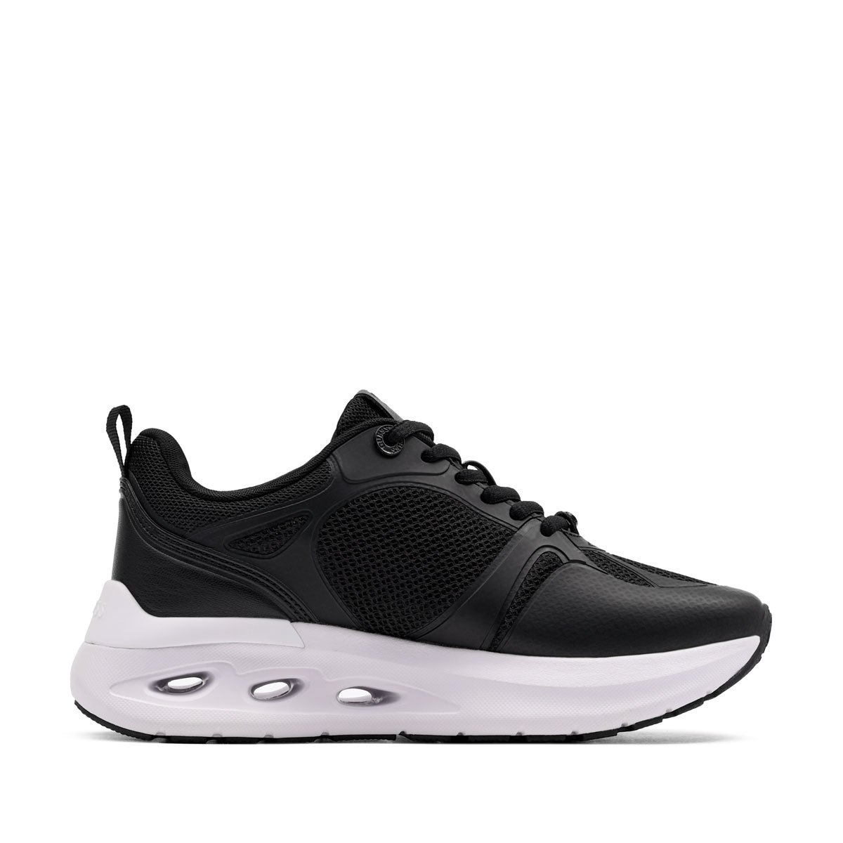 Дамски спортни обувки Guess Sebass FLTSEBELE12-BLACK Guess Sebass Дамски спортни обувки FLTSEBELE12-BLACK