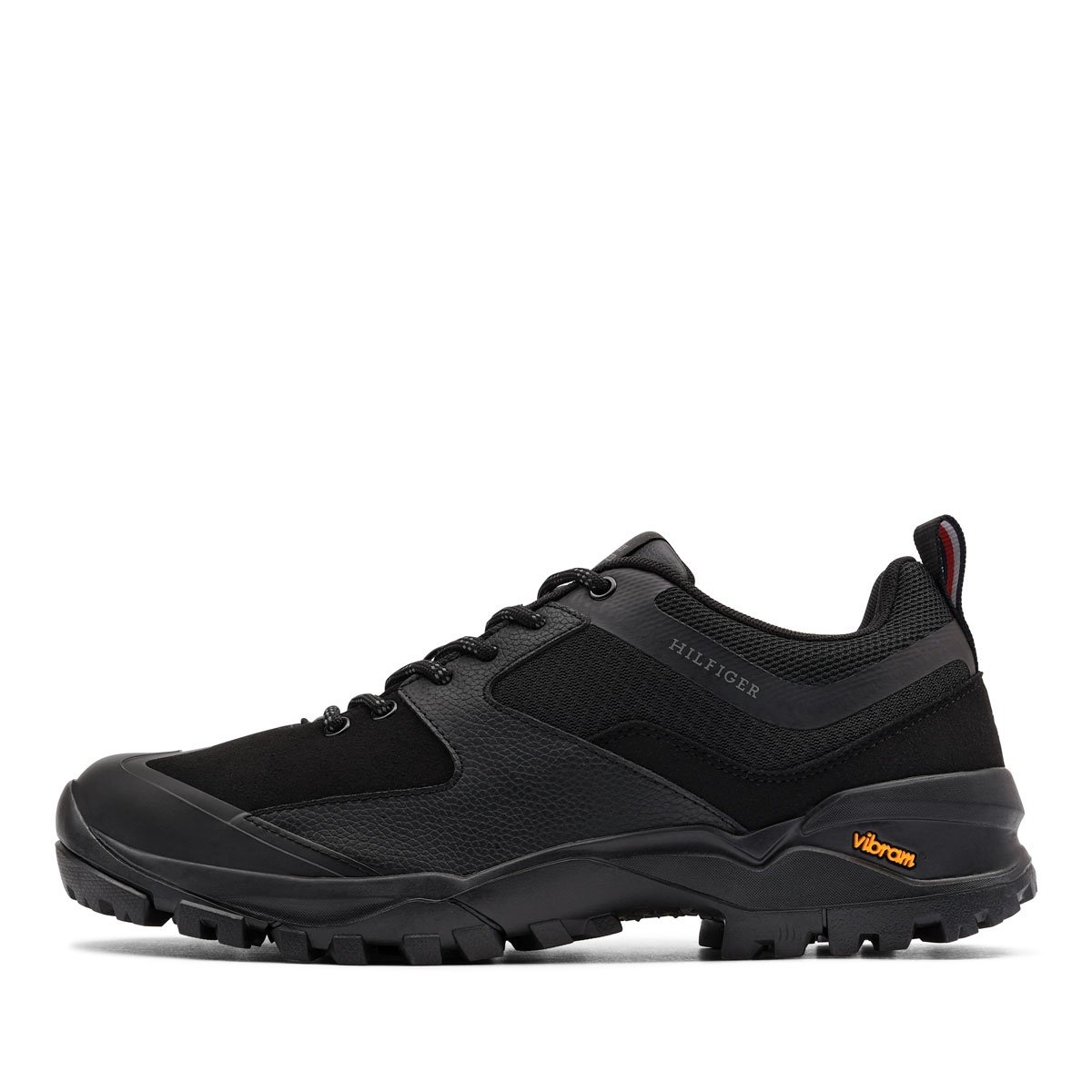 Мъжки спортни обувки Tommy Hilfiger Vibram Low Runner Tech FM0FM05657BDS Tommy Hilfiger Vibram Low Runner Tech Мъжки спортни обувки FM0FM05657BDS