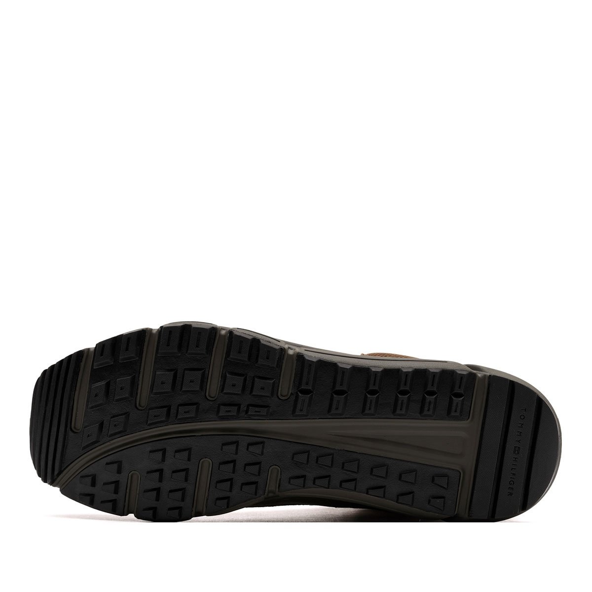 Мъжки зимни обувки Tommy Hilfiger Outdoor Runner Hi WaterProof FM0FM05575GWJ Tommy Hilfiger Outdoor Runner Hi WaterProof Мъжки зимни обувки FM0FM05575GWJ