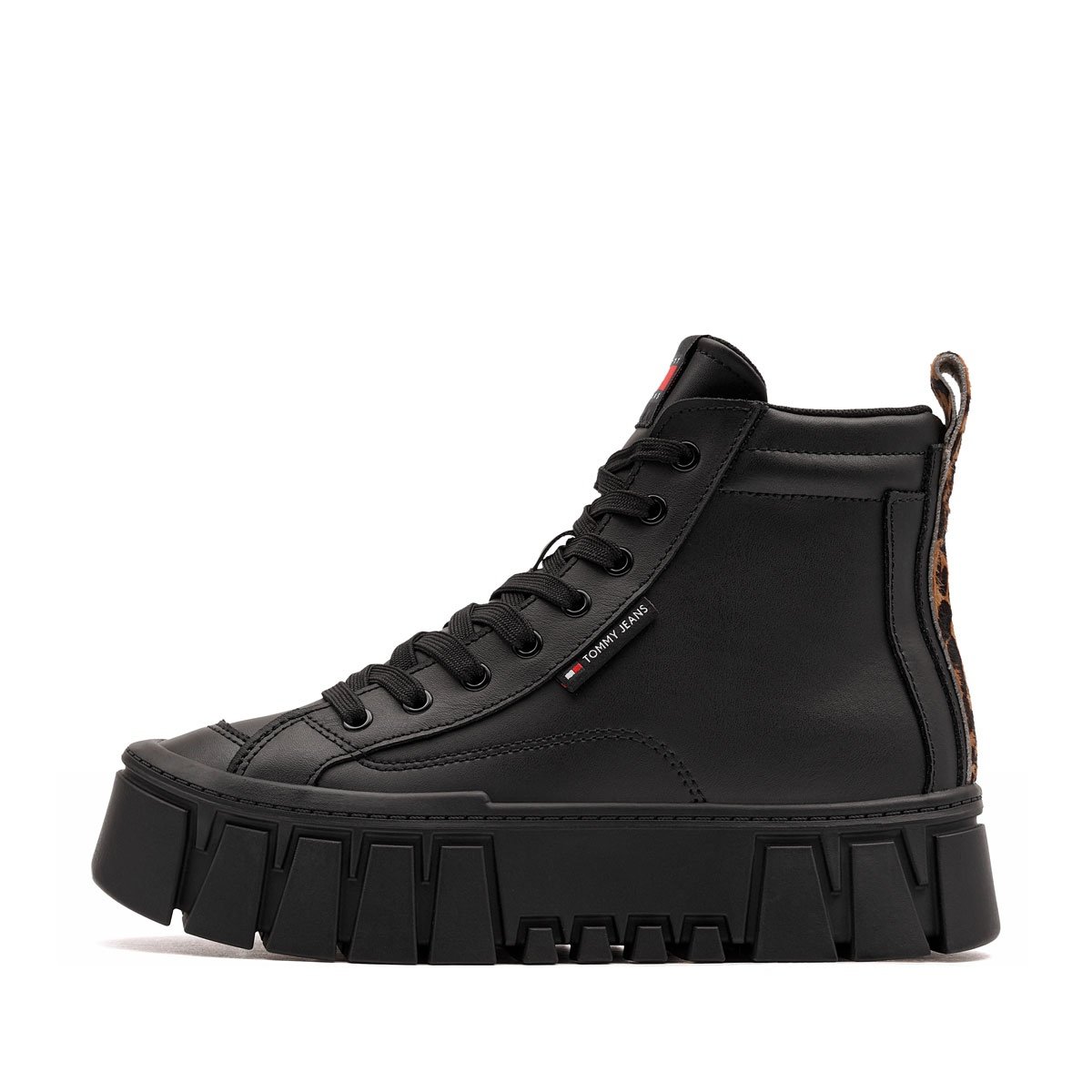 Дамски зимни обувки Tommy Hilfiger TJW Vulc Flatform Leopard EN0EN02858BDS Tommy Hilfiger TJW Vulc Flatform Leopard Дамски зимни обувки EN0EN02858BDS