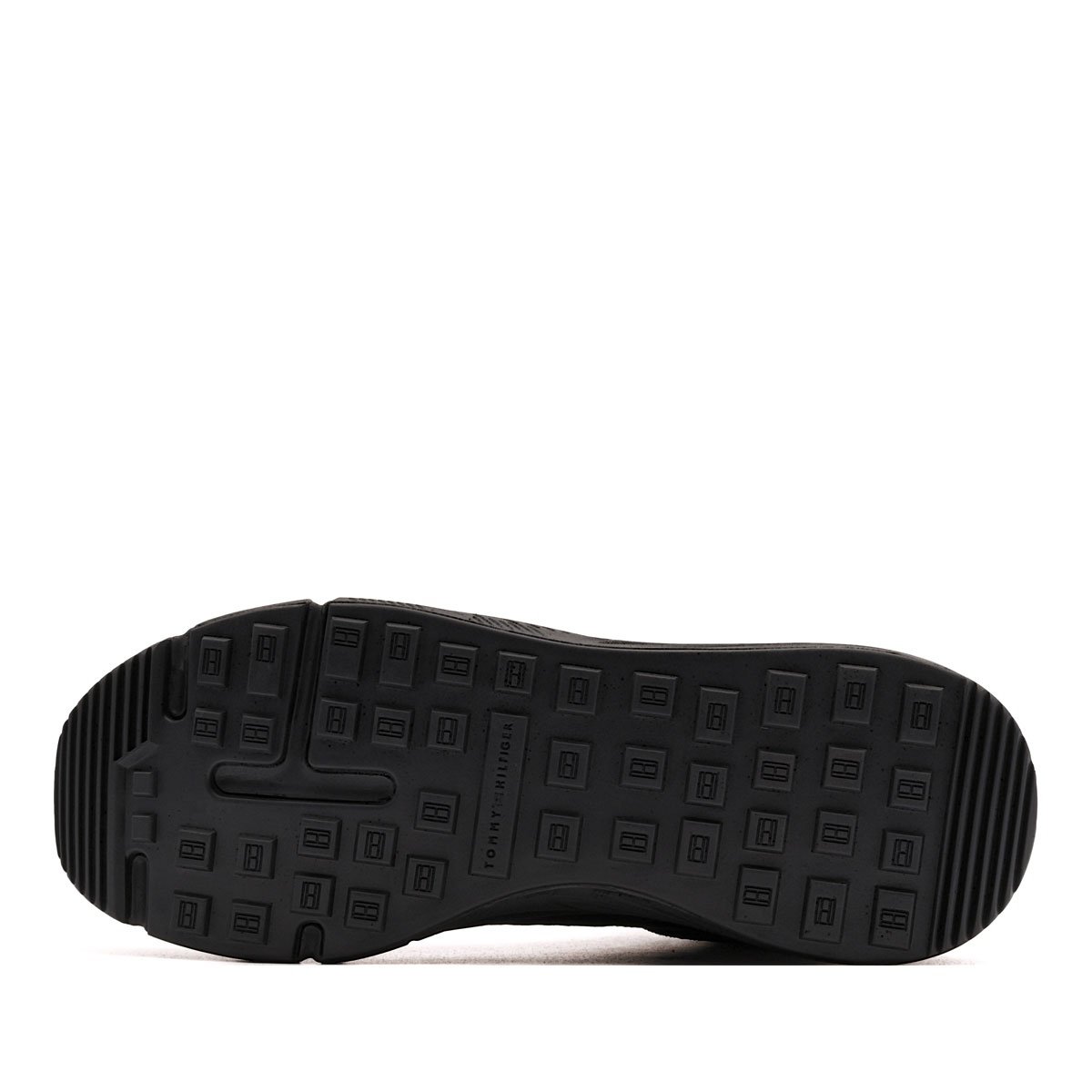 Мъжки зимни обувки Tommy Hilfiger W NBK SDE Hybrid Boot FM0FM05609BDS Tommy Hilfiger W NBK SDE Hybrid Boot Мъжки зимни обувки FM0FM05609BDS